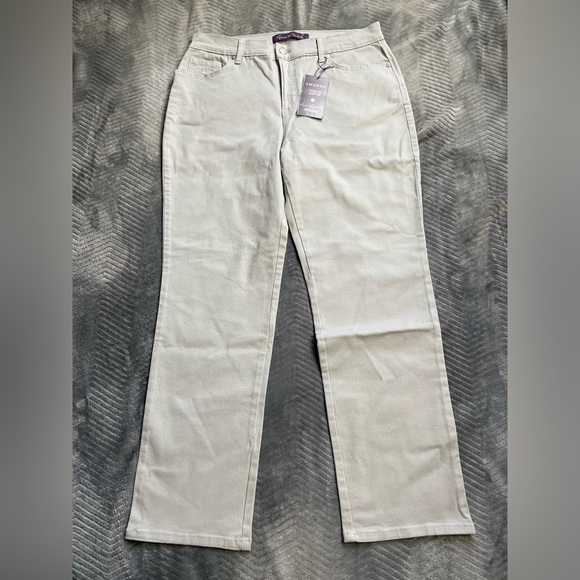 NWT Gloria Vanderbilt Silverlight Gray Amanda Slimming Soft Touch Jeans - Picture 1 of 10